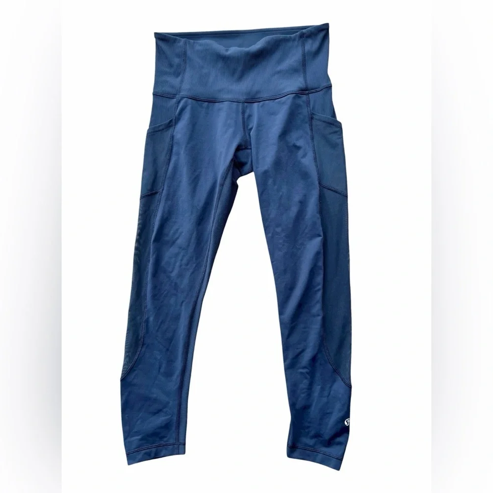 Lululemon Seek The Heat Crop Leggings Women’s size 6 Navy Blue Mesh